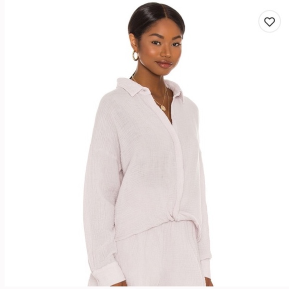 Monrow light purple relaxed button down blouse - Picture 4 of 4